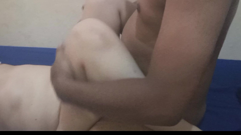 Angelina Pop: Inspiriert von einer schönen stieftante Annes