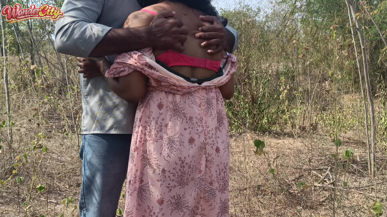 Pushpa studio: Vú sữa nóng bỏng trong rừng rậm ngoài trời