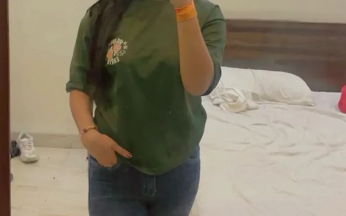 Rishi: Desi Girl Hotel Sex