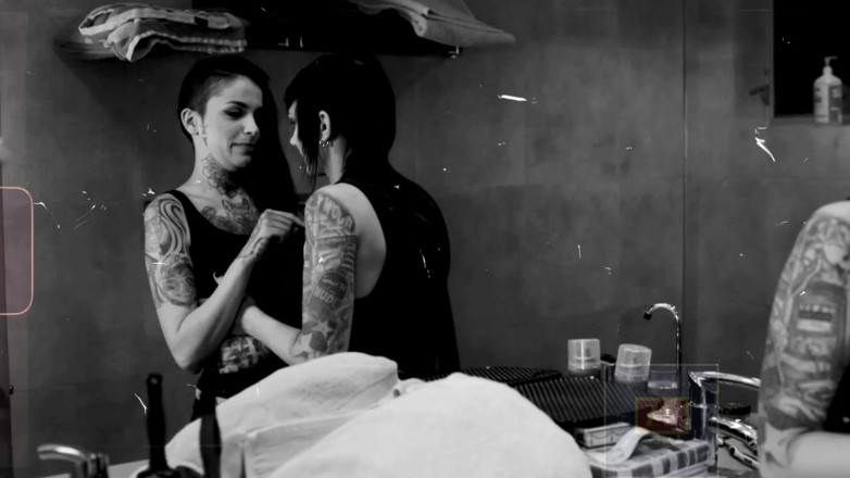 Zona Divas NET: Classic Tattooed Lesbians Licking, Sucking and Probing Their Smooth Shaved...