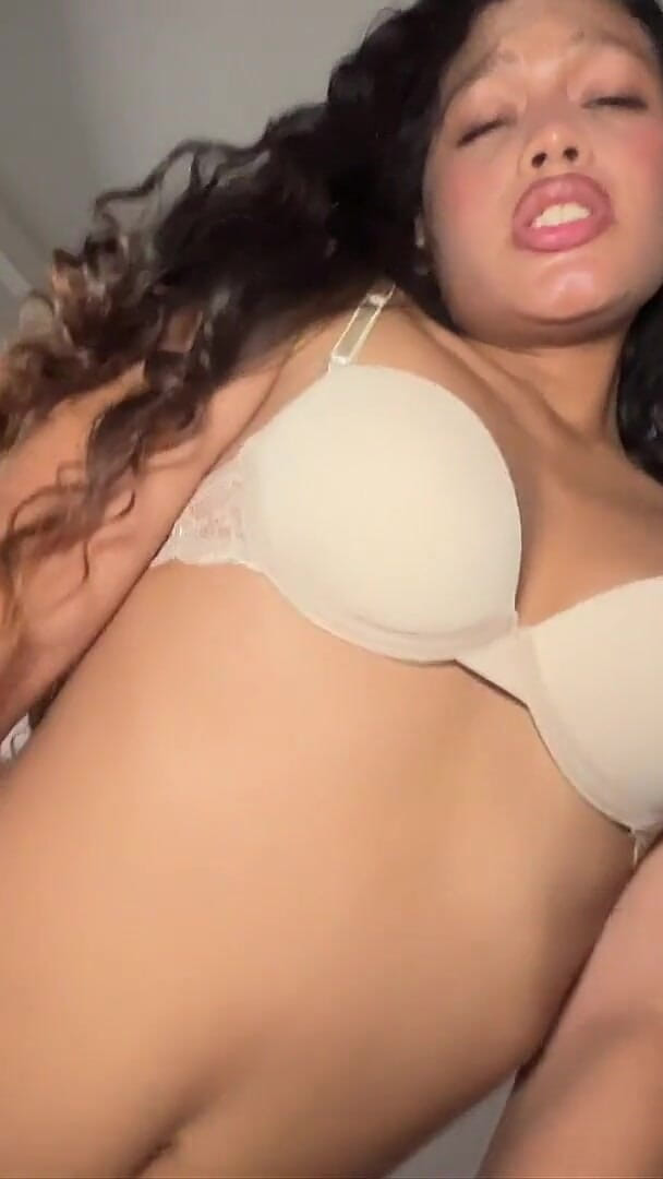 Tiny Step Sis Is a Sex Freak (Samary)