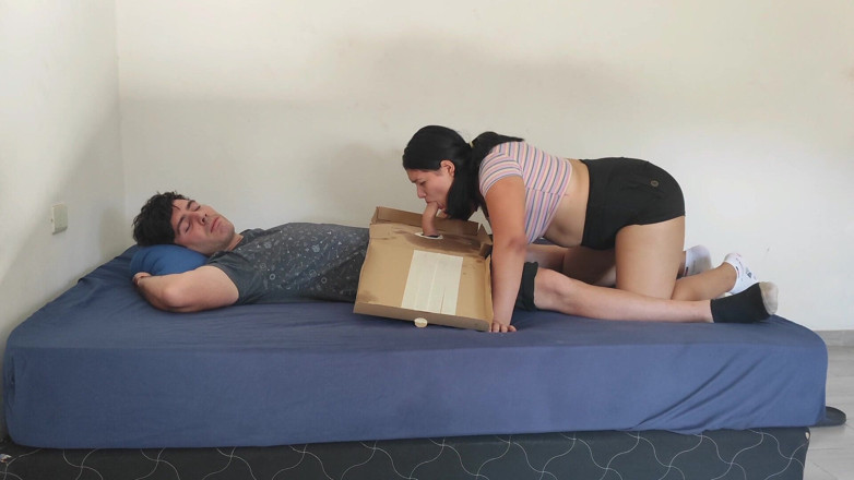 Sashasweet: Volevo La Pizza Ma Io Mangio Il Cazzo.