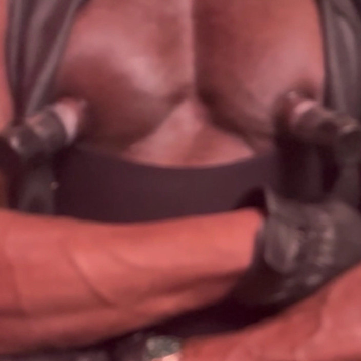 Black Muscle Stepdad: Titpump Leads to Titplay