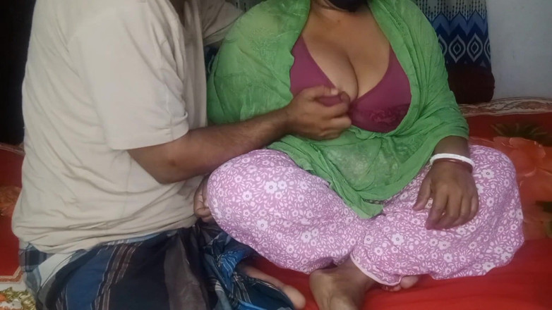 Sabina244: Horny Experienced and Mature Bangladeshi Mommy Give Their StepSons a...