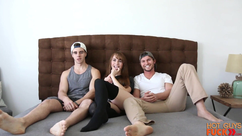 Hot Guys Fuck: Rob Burry &amp; Kellan Hartmann MMF Threesome Fuck with Jackie Lopez