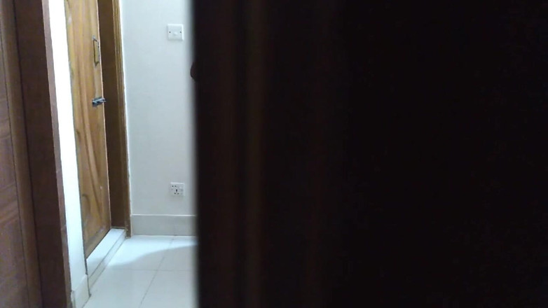 Aria Mia: Místní desi učitelka nosí blůzu saree Když student vstoupí do...