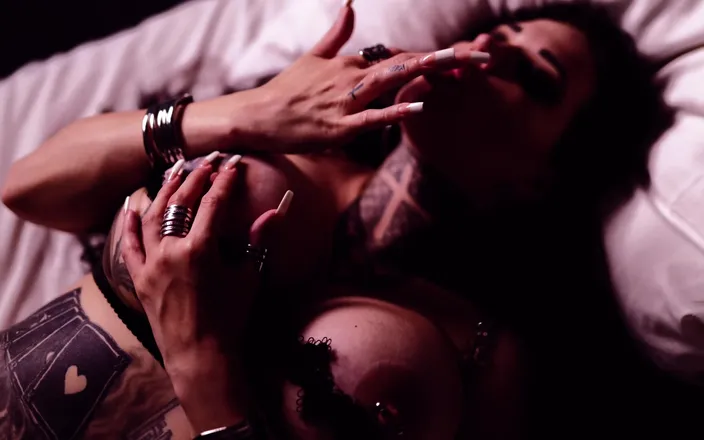 Miss Alessa Milano: Erotic Video Gift for His Birthday