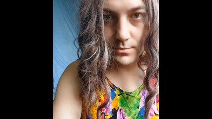 Kitty_Cross: Trochu se sleduji a zacházím se svým vlastním tělem