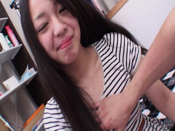 JAPAN IN LOVE: Cute Japanese Girl Scene-2 Slim Oriental z małymi cyckami cieszy...