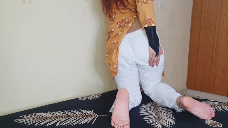 HunnyBunny: Tlustá indická holka miluje šukání v misionářské poště.