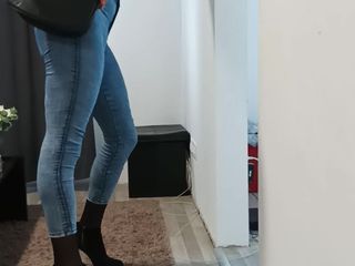 Julia CD: Julia v džínách a vysokých podpatcích