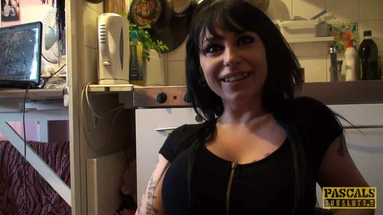 Pascals Subsluts: Gina Snake - interviu - înainte de sex