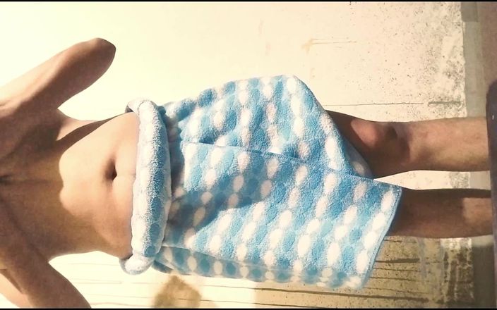 FantacyCouple: La ragazza del college si fa un ditalino mentre fa...