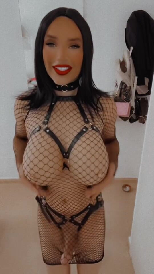 Sissy Slut Brianna: Dime, Zorra... ¿adónde Va Primero Esa Boca Desesperada? ¿a Mi Pecho, a...