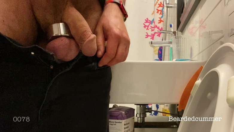 Beardedcummer: Тато бере сечу з важким сталевим м'ячем