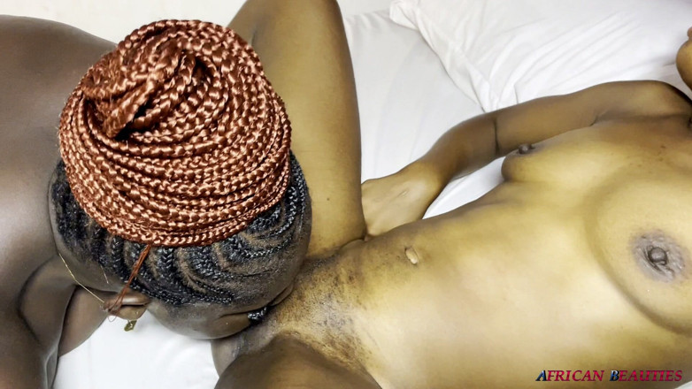 African Beauties: Voglio mangiarti, leccarti il culo e assaggiare la tua piscia...