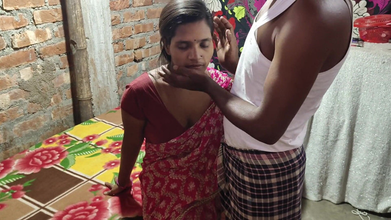 Localpron1: Village deshi indien, une fille sexy se fait baiser à la...