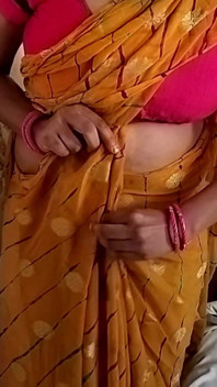 Bhabhi erwischt devar beim masturbieren, wurde wilder desi-sex