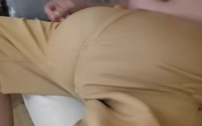 Monster_Meat_: 裤子上的大凸起