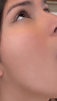 핫한 갈색 머리 하녀