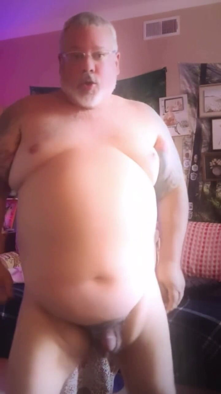 Hand-Free-Daddy-Chub: La danseuse à ours nue