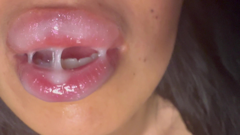 Asmr_mouth: Un bottino di Lipgloss Quando io mi bacio