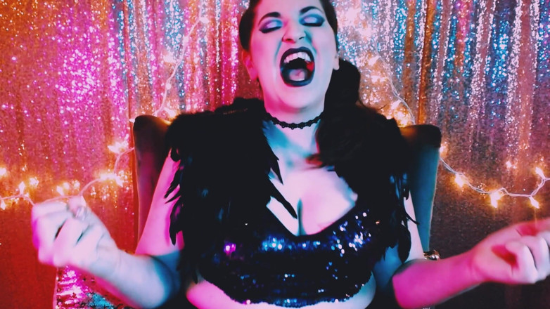 goddessjoules: Ze voedt - succubus -transformatie