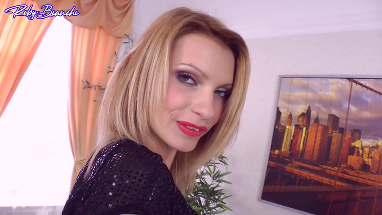 Topax Film Production: Fantastica Lana Roberts într-unul dintre cele mai bune futai anal