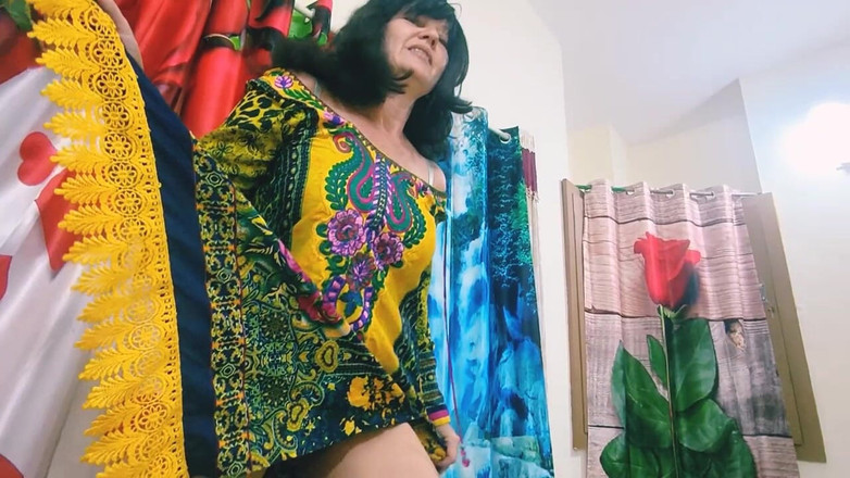 Bolly Karma: Nová poslušná špinavá děvka