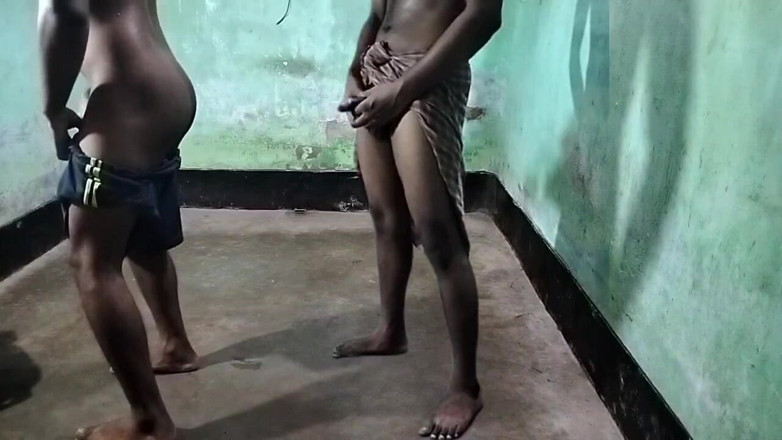 Desi Tits: Tipul Bhangadesi