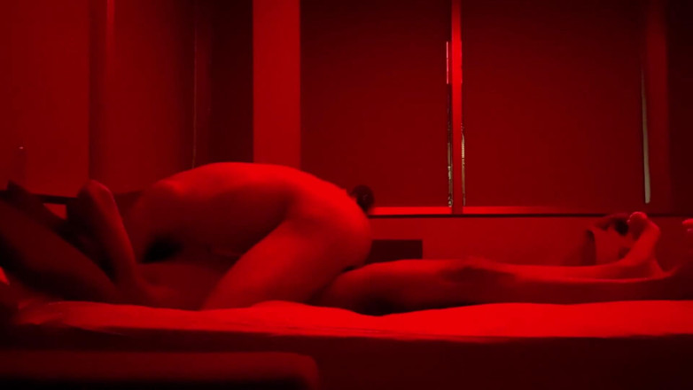 Leandro e Asafe: स्पेन के मैड्रिड के होटल में मेरे पति की कुतिया खाना