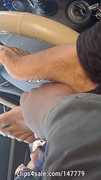 Sesi Kereta Dengan Pengalaman Menyembah Kaki Pertama Talisa