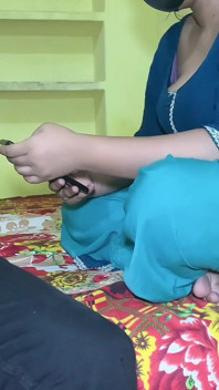Rashmika Extrême, première expérience anale hardcore, sodomie étroite avec son copain, vidéo HD réelle