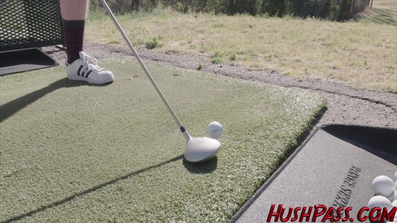 Hush Hush Entertainment: Sable Jones, golf professionnel, aime les longs coups durs avec...
