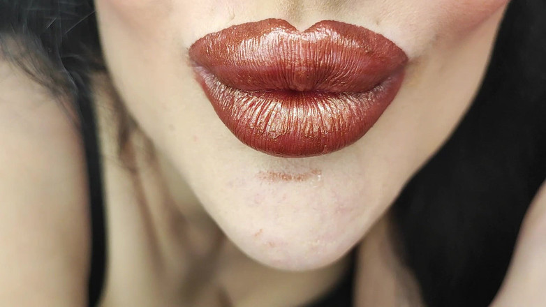 Princess18_: Giantess Bermain Dengan 7 Orang Kecil Dan Menelan Mereka