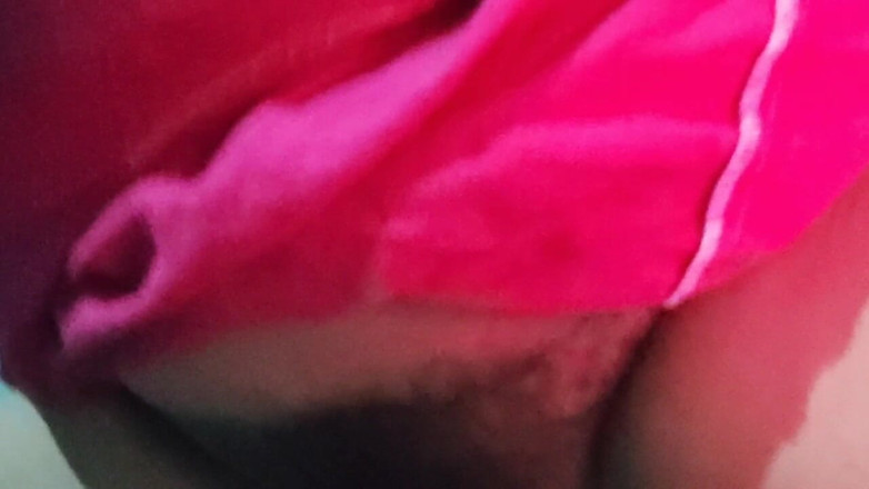 Sexy aunty: New Stepsister-in-law's Sex Video in Tamil