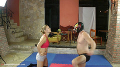 European Lift and Carry Club: Victoria-mexický wrestlingová akce