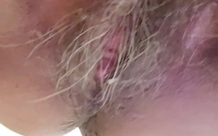 Zilah Luz: I Want You to Cum Inside My Hairy Pussy