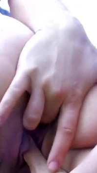 Tania berry fickt und gibt bryan De Ferro einen blowjob