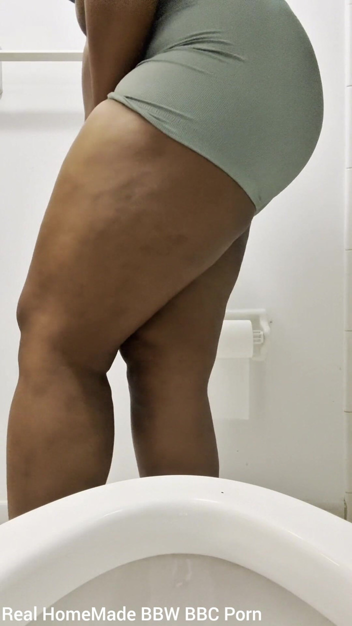 Super sexy ebony cuties: Need a Pee so Bad Holding as Lon as I...