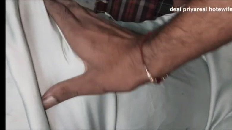 Desisexycpl123: Priya yenge öğrencisiyle çok sert sikişiyor