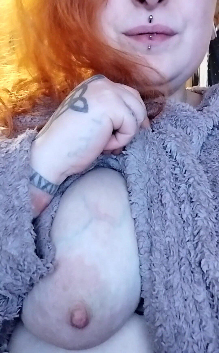 Estrella Steam: Berkelip tetek besar saya