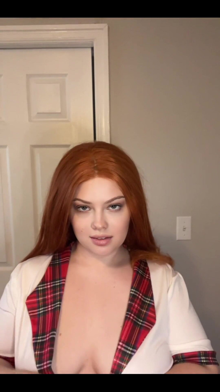 Dirtysecret: Ruiva universitária, vídeo de menina