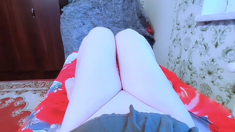 Kitty_Cross: Shemale bianco grosso spogliarello sissy