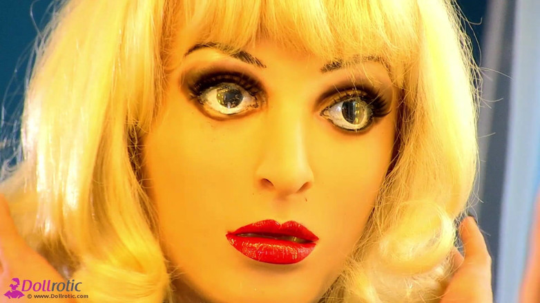 Dollrotic: Skutečná Rubberdoll