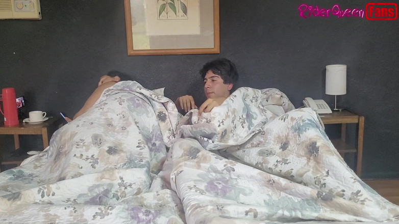 Riderqueen: Video pro fanoušky - štíhlý nevlastní syn tvrdě