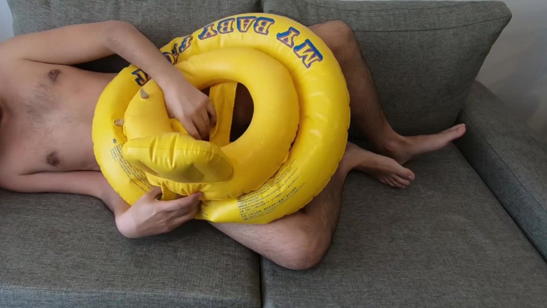 Inflatable Lovers: Играю с поплавком 2