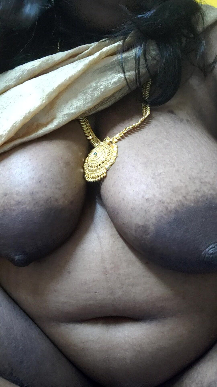 Umakutty: Stiefschwester muschi