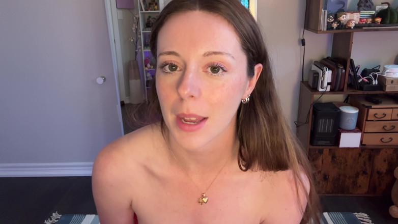 Nadia Foxx: De aproape, îți cerșesc o ejaculare facială