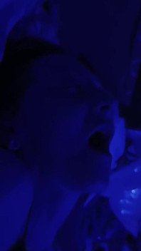 Cewek ini orgasme berkali-kali sampai orgasme berkali-kali